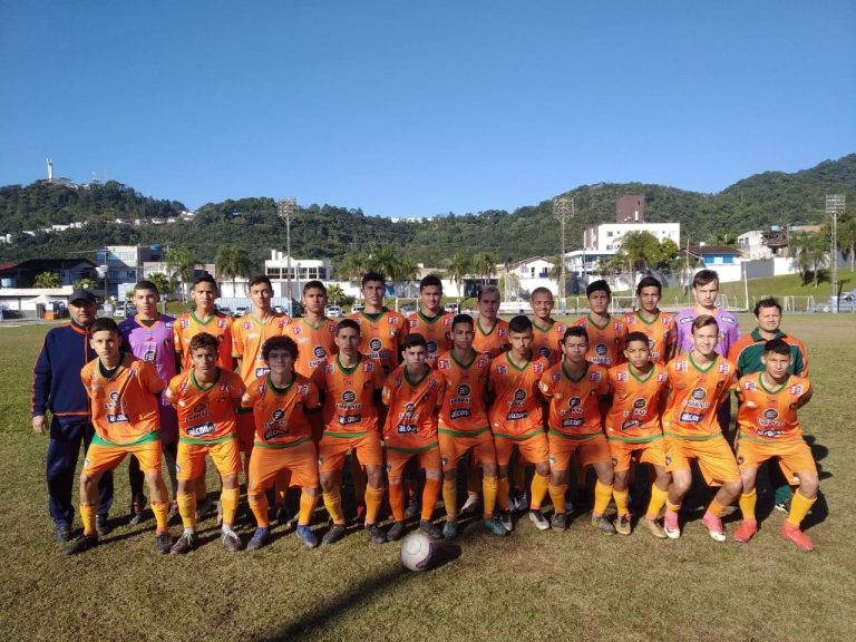 Camboriú é a quarta melhor equipe de Futebol Masculino dos Joguinhos