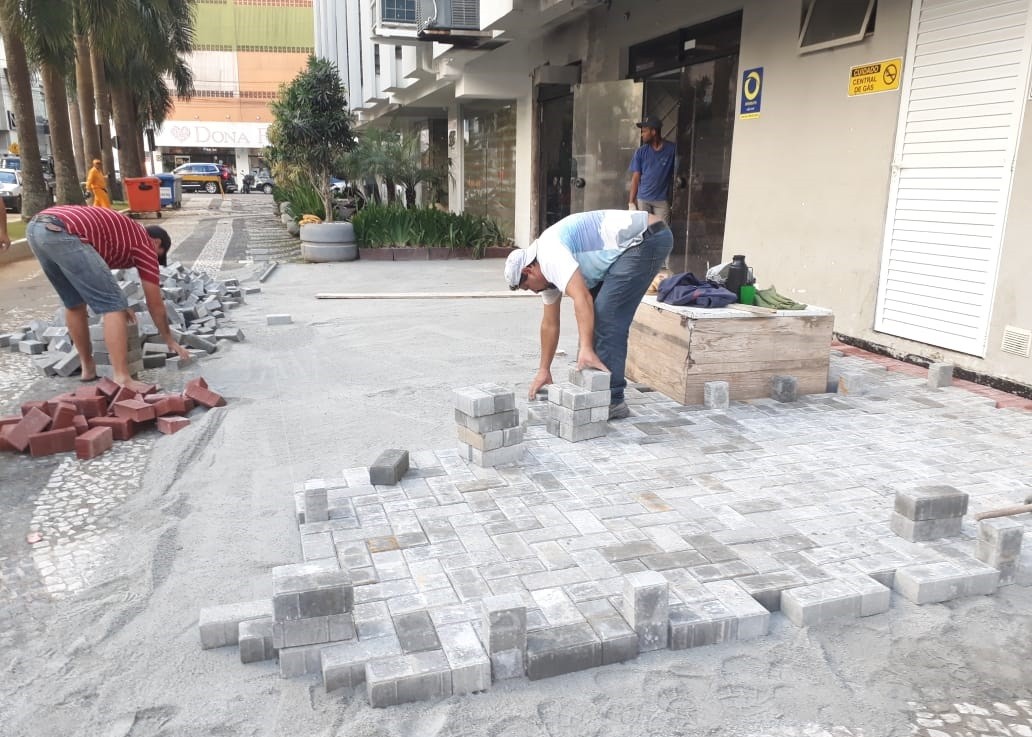 Praça Higino Pio revitalizada será entregue à comunidade neste sábado, 27