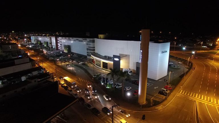 Balneário Shopping está com horário especial de Natal