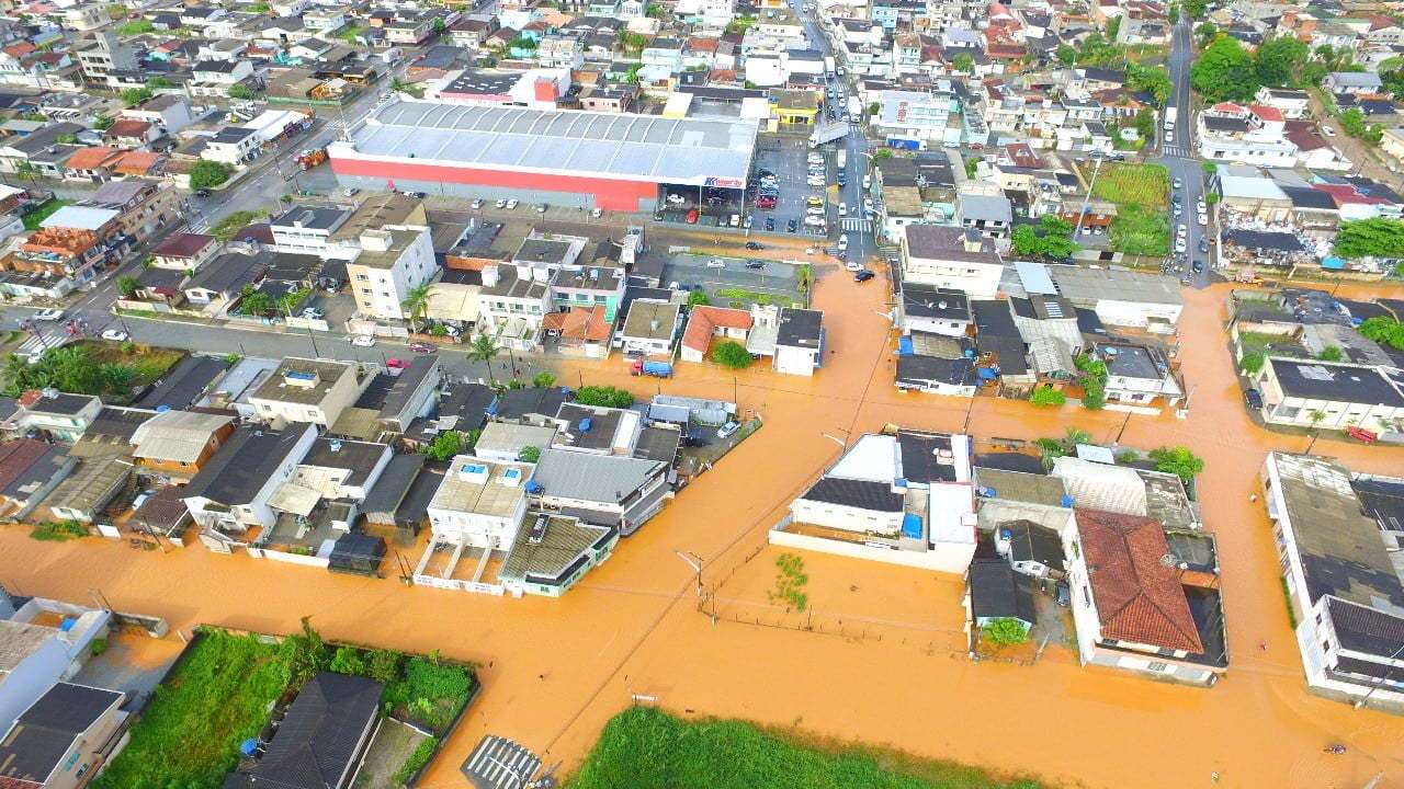 alagamento camboriu