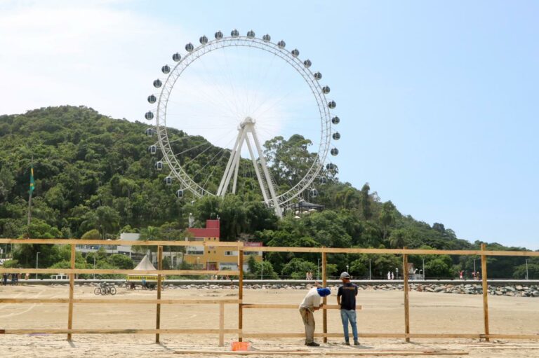 Canteiro de obras da recuperação da orla começa a ser montado no Pontal Norte