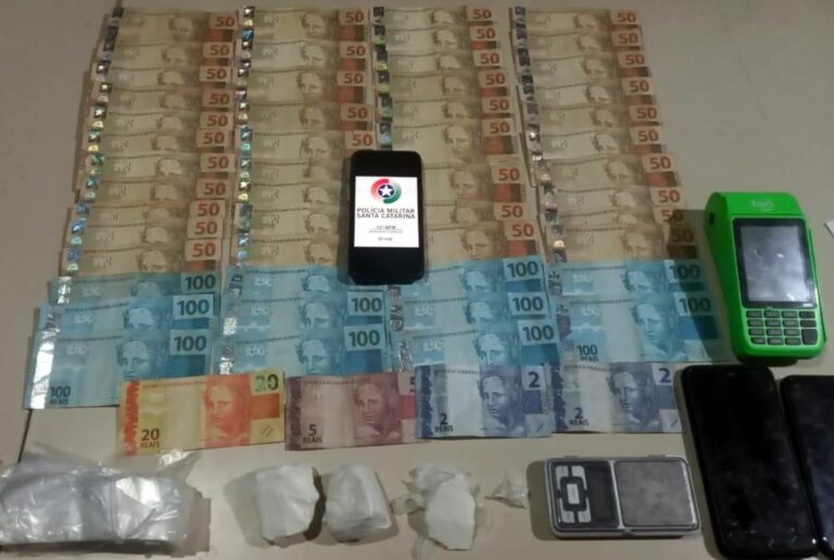 Traficante é detido com duas porções de cocaína no Bairro das Nações