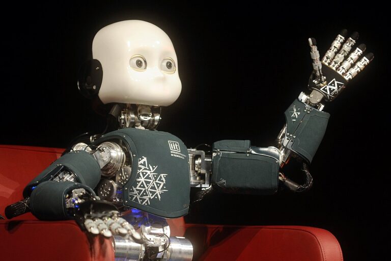 Robôs estão sendo treinados para realizar tarefas como os humanos