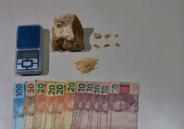 Traficante é preso com 151 gramas de crack na Rua Corupá