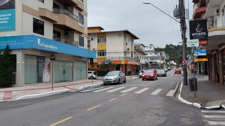 Vereador Victor Forte quer campanhas publicitárias para movimentar o comércio de BC