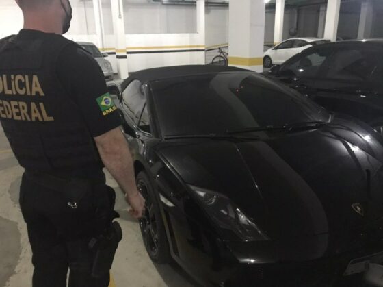 Operação Gallardo: Polícia Federal apreende Lamborghini em Balneário Camboriú