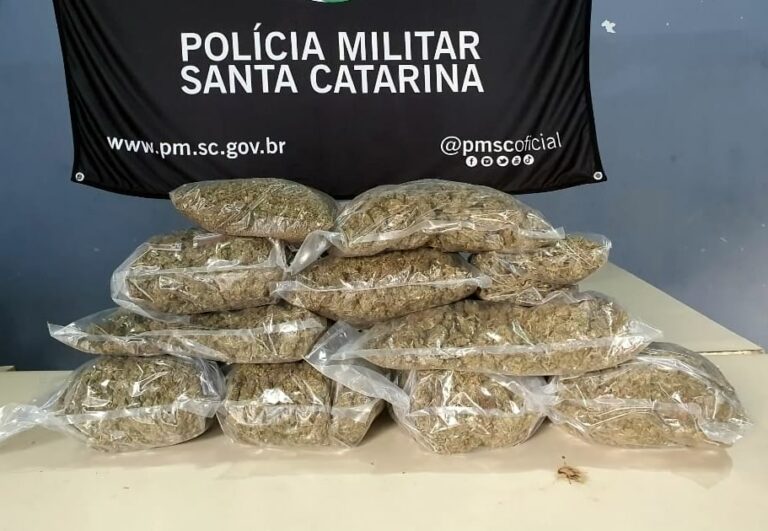 Traficante é preso com R$ 100 mil em skunk