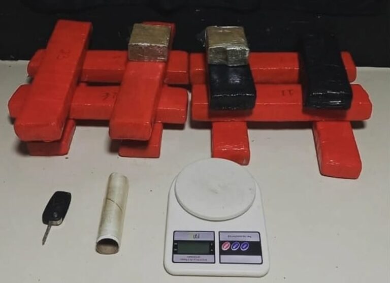 Traficante é preso com 11 kg de maconha em Itajaí