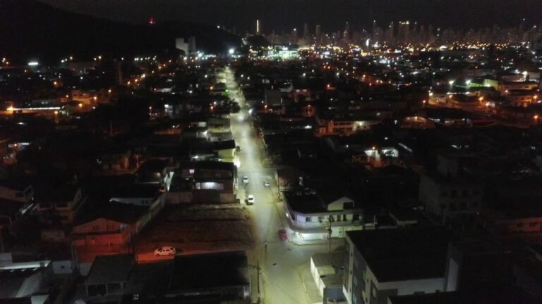 Rua Monte Bonete recebe iluminação de led