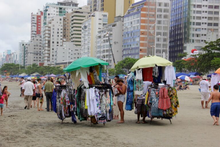 Edital de Ambulantes terá mais 37 vagas para a temporda 2023 em Balneário Camboriú