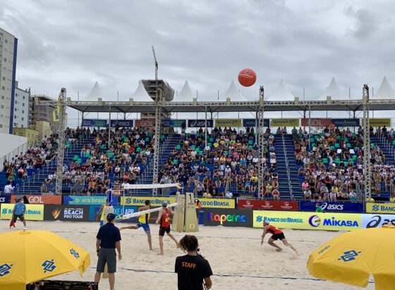 Com mais de 290 atletas de 28 países, Itapema se consagra como sede de competições de vôlei de praia
