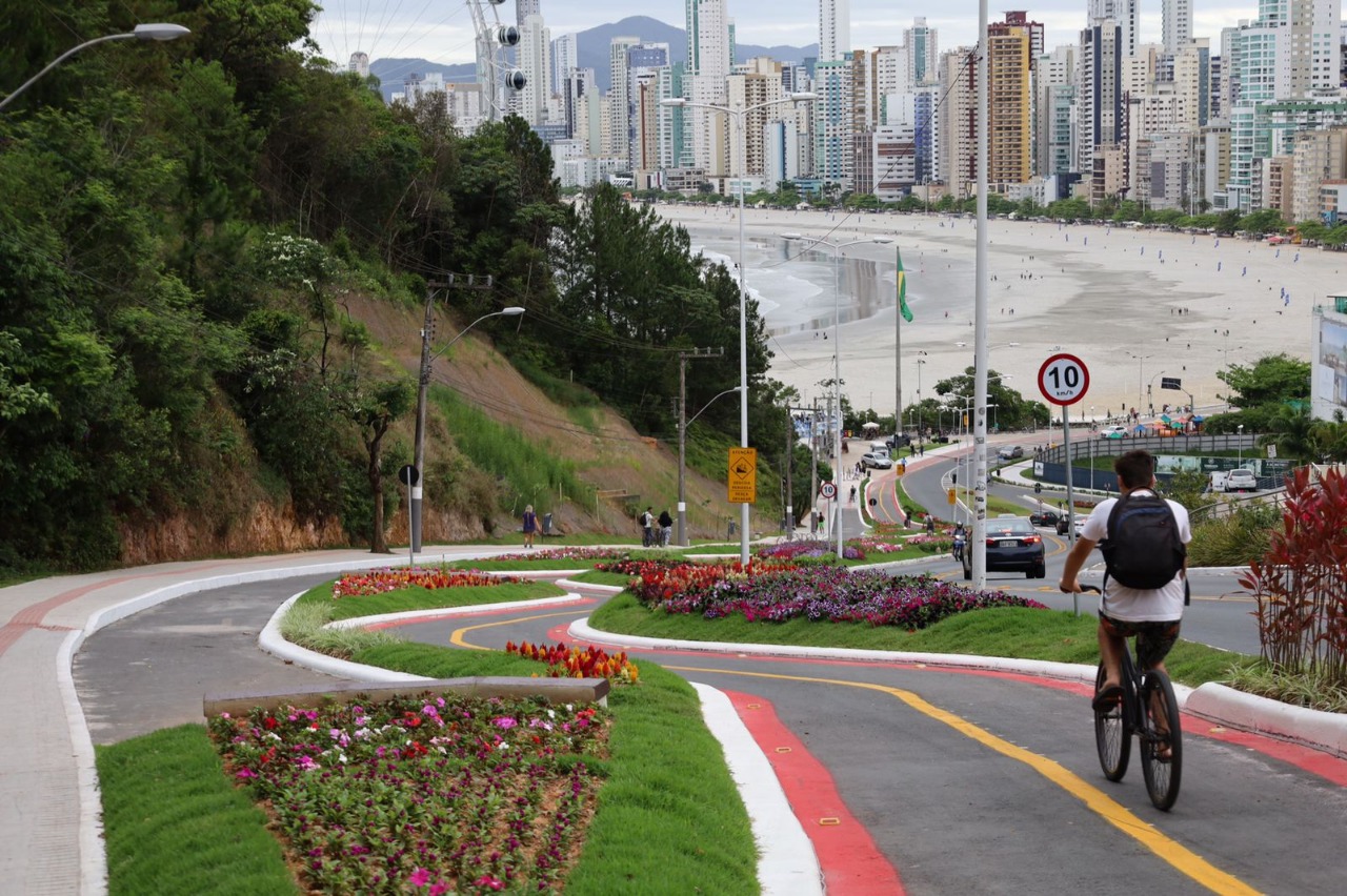 Revitalizacao da Estrada da Rainha