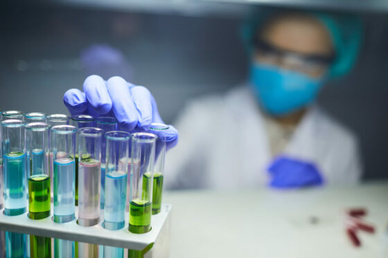 Laboratório tem atividades suspensas e testes contra covid-19 recolhidos em BC
