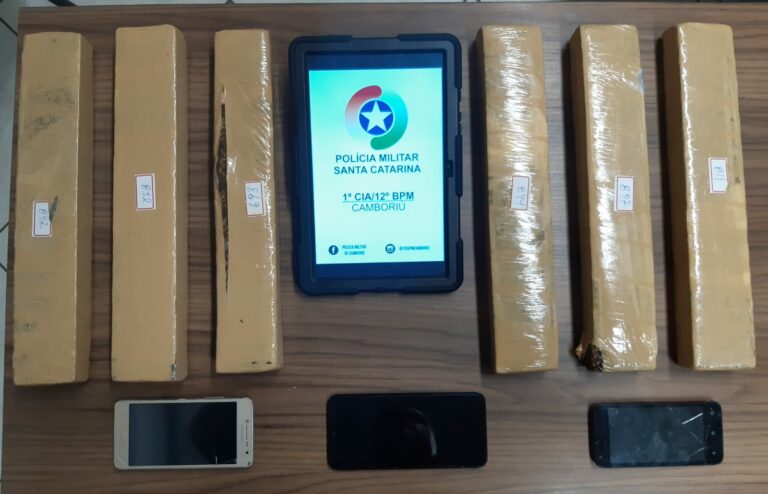 Dupla é presa com 5 kg de maconha no Monte Alegre