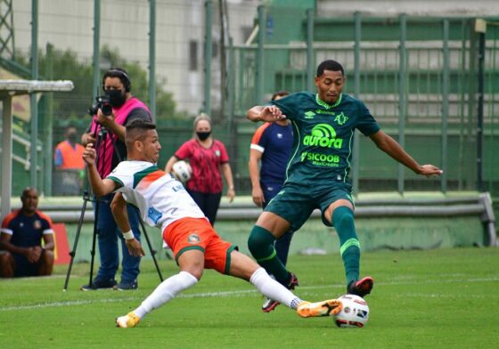Camboriú FC empata com a Chapecoense e se garante na próxima fase: 1 x 1