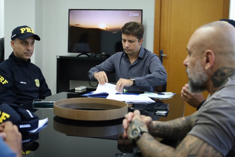 Prefeitura de BC e Polícia Rodoviária Federal assinam acordo de cooperação técnica