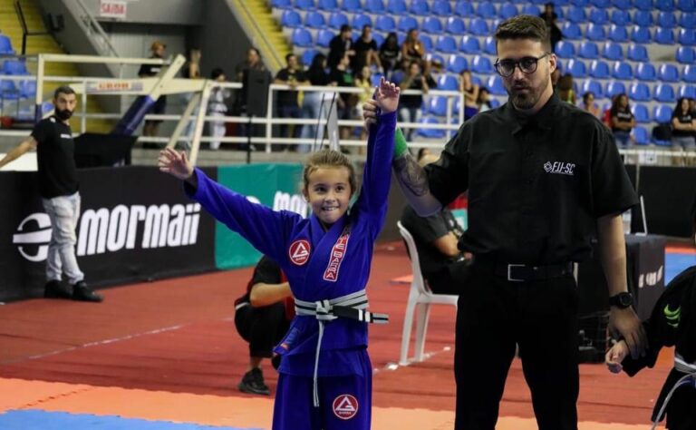 Gracie Barra BC conquista 8 medalhas na 2ª etapa do Catarinense de jiu jitsu