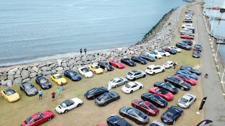 Maior encontro de Porsche do Sul do Brasil reúne mais de 80 carros de luxo em Itajaí