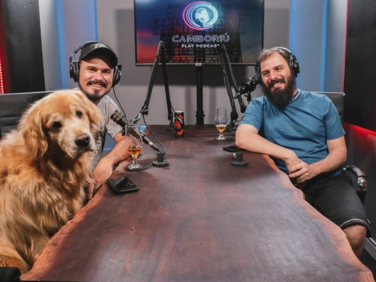 27/11: há 1 ano Click Camboriú transmitia podcast com Jesse e Shurastey