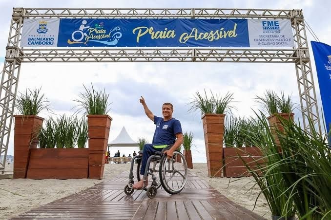 Praia Acessível inicia nesta sexta-feira na Praia Central de Balneário Camboriú