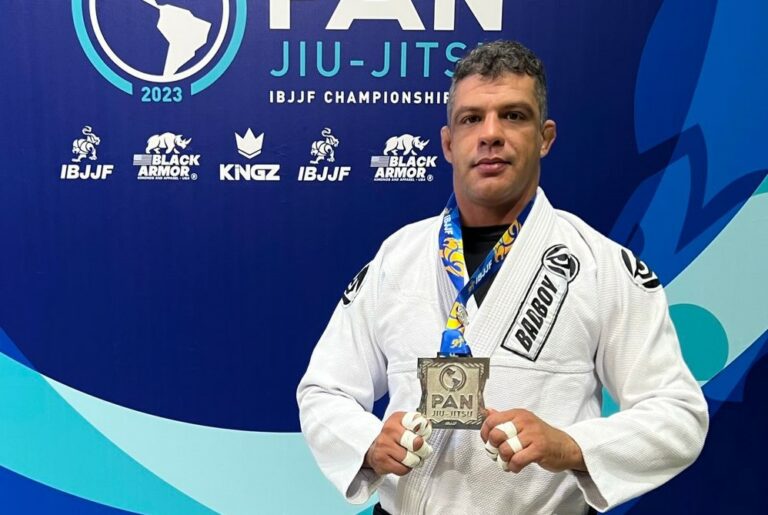 Atleta de BC conquista prata em torneio internacional de Jiu-jitsu