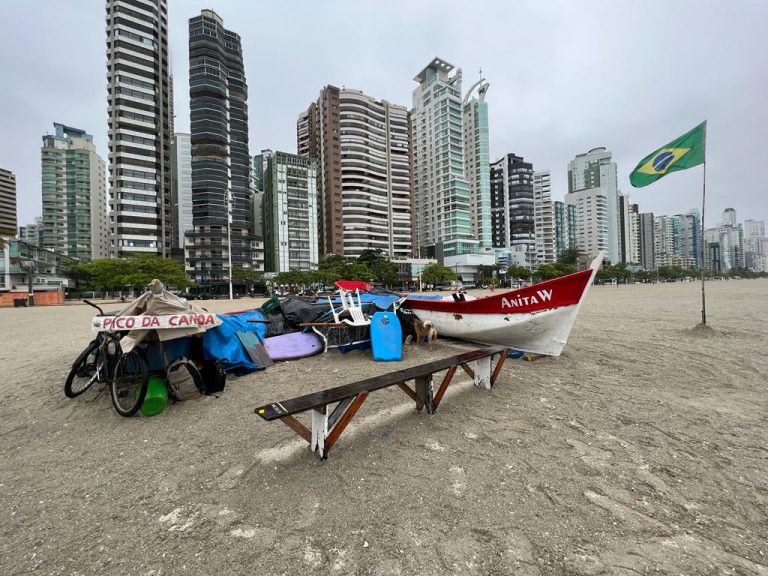 Confundiram ponto de pesca com acampamento de moradores de rua; e repercutiu na imprensa