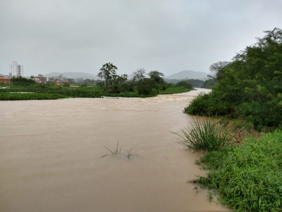 Rio Camboriú registra aumento de 0,38 metros nas últimas horas em BC