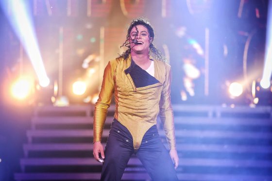Rodrigo Teaser apresenta ‘Tributo ao Rei do Pop’ no Mirage Circus em Balneário Camboriú