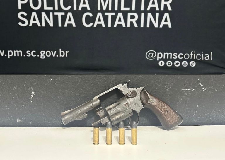 Homem é detido após realizar disparos em via pública no bairro Paciência, em Itajaí