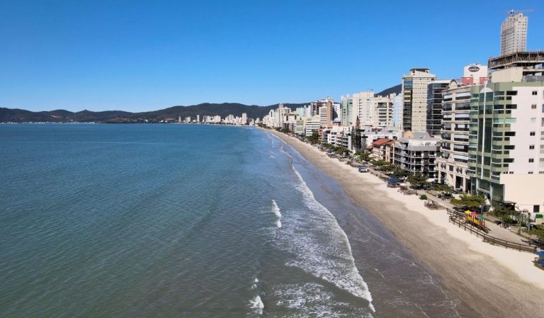 Itapema já sente impactos da obra de alargamento da praia e valorização pode superar BC