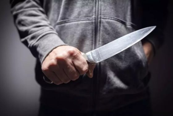 Homem é morto a facadas após confronto com vizinho em Itajaí