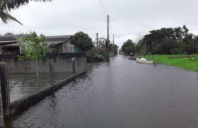 Dois municípios no sul de SC decretam situação de emergência por conta das chuvas do fim de semana