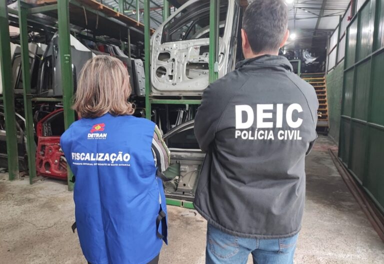 Operação “311” identifica desmanche ilegal de carros no bairro Salseiros em Itajaí