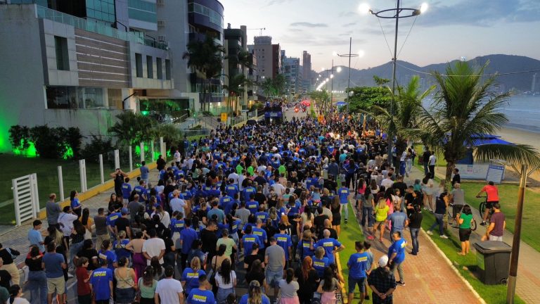 Marcha para Jesus reúne milhares de fiéis em Itapema