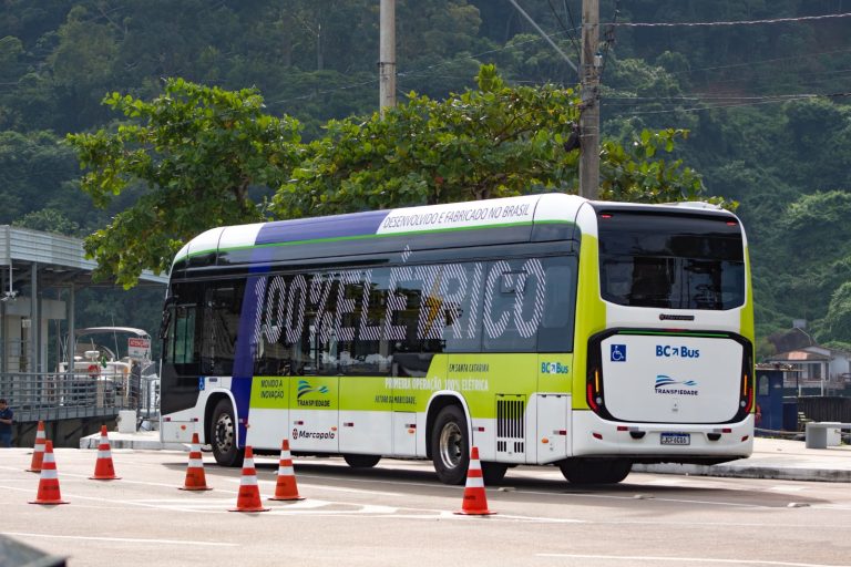 Balneário Camboriú terá ônibus 100% elétrico durante o mês de maio