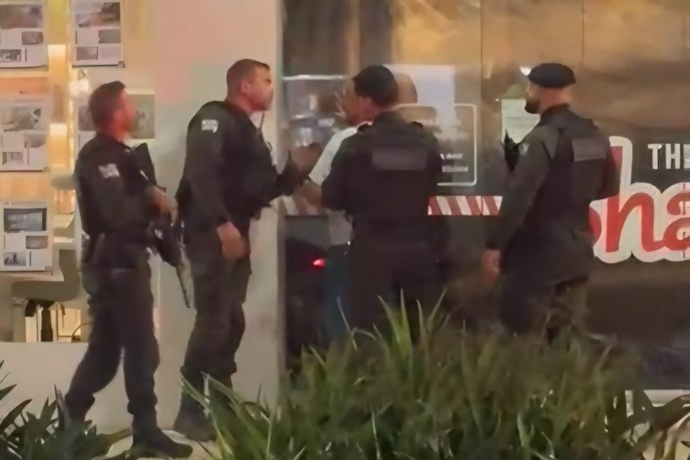 Vídeo mostra homem sendo agredido com tapas por guardas municipais na Avenida Atlântica
